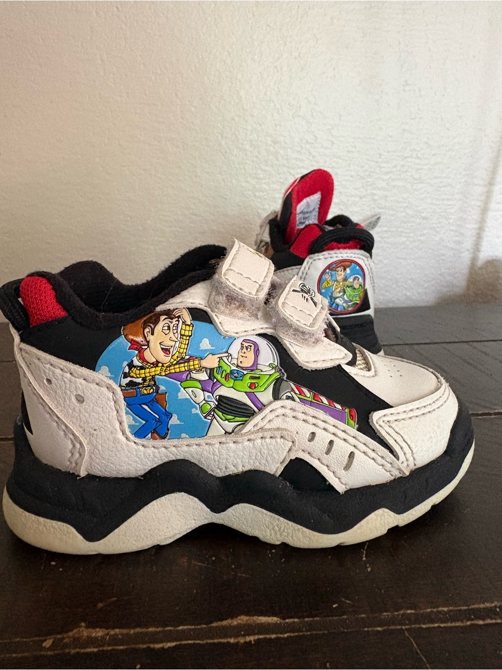 Vintage Y2K 90s Disney Pixar Toy Story Toddler Shoes Size 5